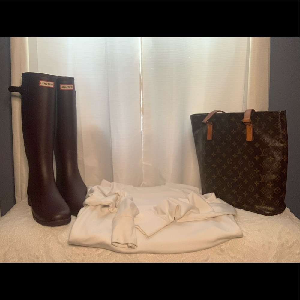 Women’s Plum Hunter Boots size 11